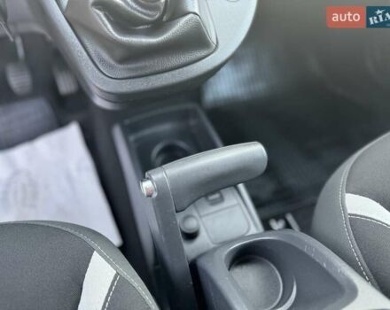 Белый Рено Кенгу, объемом двигателя 1.5 л и пробегом 173 тыс. км за 11600 $, фото 36 на Automoto.ua