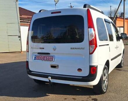 Рено Кенгу 2014 в Новоархангельске на Automoto.ua Белый Рено Кенгу, объемом двигателя 1.5 л и пробегом 64 тыс. км за 12500 $, фото 52 на Automoto.ua