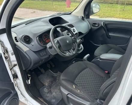 Белый Рено Кенгу, объемом двигателя 1.5 л и пробегом 204 тыс. км за 7900 $, фото 15 на Automoto.ua