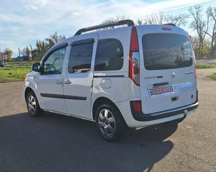 Рено Кенгу 2014 в Новоархангельске на Automoto.ua Белый Рено Кенгу, объемом двигателя 1.5 л и пробегом 64 тыс. км за 12500 $, фото 6 на Automoto.ua