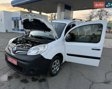 Белый Рено Кенгу, объемом двигателя 1.5 л и пробегом 190 тыс. км за 11799 $, фото 106 на Automoto.ua