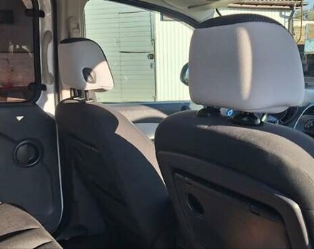 Рено Кенгу 2014 в Новоархангельске на Automoto.ua Белый Рено Кенгу, объемом двигателя 1.5 л и пробегом 64 тыс. км за 12500 $, фото 90 на Automoto.ua