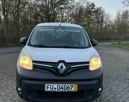 Белый Рено Кенгу, объемом двигателя 1.5 л и пробегом 186 тыс. км за 10699 $, фото 11 на Automoto.ua