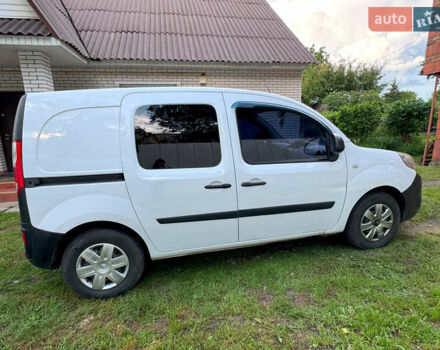 Белый Рено Кенгу, объемом двигателя 1.5 л и пробегом 316 тыс. км за 5900 $, фото 5 на Automoto.ua