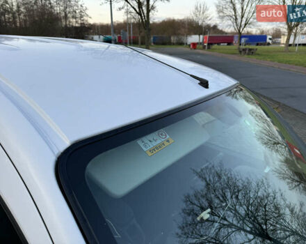 Белый Рено Кенгу, объемом двигателя 1.5 л и пробегом 186 тыс. км за 10699 $, фото 57 на Automoto.ua