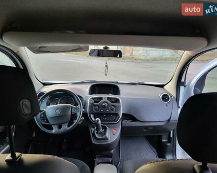 Белый Рено Кенгу, объемом двигателя 1.5 л и пробегом 233 тыс. км за 8800 $, фото 35 на Automoto.ua