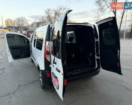 Белый Рено Кенгу, объемом двигателя 1.5 л и пробегом 190 тыс. км за 11799 $, фото 99 на Automoto.ua