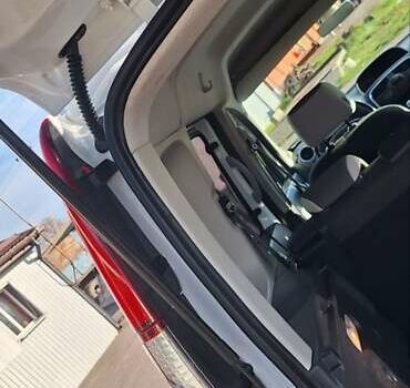 Рено Кенгу 2014 в Новоархангельске на Automoto.ua Белый Рено Кенгу, объемом двигателя 1.5 л и пробегом 64 тыс. км за 12500 $, фото 28 на Automoto.ua