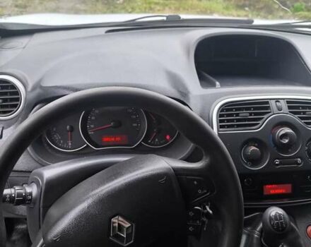 Белый Рено Кенгу, объемом двигателя 1.46 л и пробегом 385 тыс. км за 4200 $, фото 6 на Automoto.ua