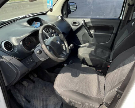 Белый Рено Кенгу, объемом двигателя 1.46 л и пробегом 316 тыс. км за 7500 $, фото 4 на Automoto.ua