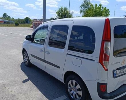 Белый Рено Кенгу, объемом двигателя 1.46 л и пробегом 312 тыс. км за 8800 $, фото 3 на Automoto.ua