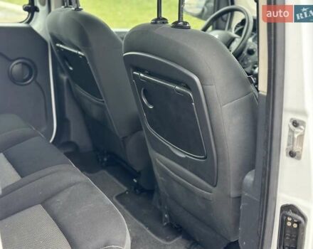 Белый Рено Кенгу, объемом двигателя 1.5 л и пробегом 255 тыс. км за 9800 $, фото 33 на Automoto.ua