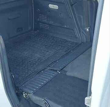 Рено Кєнгу 2014 у Дубно на Automoto.ua Білий Рено Кєнгу, об'ємом двигуна 1.46 л та пробігом 345 тис. км за 8800 $, фото 77 на Automoto.ua