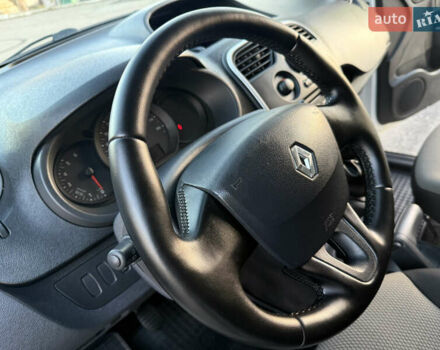 Белый Рено Кенгу, объемом двигателя 1.5 л и пробегом 190 тыс. км за 11799 $, фото 68 на Automoto.ua