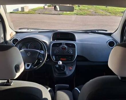 Рено Кенгу 2014 в Новоархангельске на Automoto.ua Белый Рено Кенгу, объемом двигателя 1.5 л и пробегом 64 тыс. км за 12500 $, фото 26 на Automoto.ua