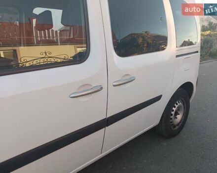 Рено Кєнгу 2014 у Дубно на Automoto.ua Білий Рено Кєнгу, об'ємом двигуна 1.46 л та пробігом 345 тис. км за 8800 $, фото 43 на Automoto.ua