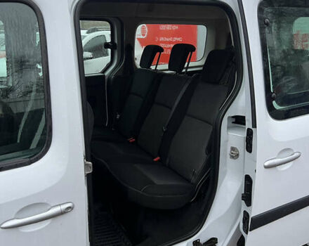 Білий Рено Кєнгу, об'ємом двигуна 1.46 л та пробігом 218 тис. км за 10500 $, фото 16 на Automoto.ua