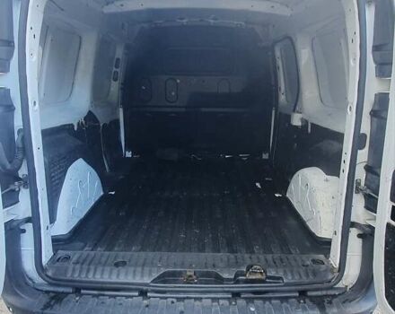 Белый Рено Кенгу, объемом двигателя 1.46 л и пробегом 347 тыс. км за 5500 $, фото 4 на Automoto.ua