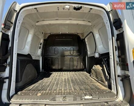 Белый Рено Кенгу, объемом двигателя 1.46 л и пробегом 230 тыс. км за 7300 $, фото 55 на Automoto.ua