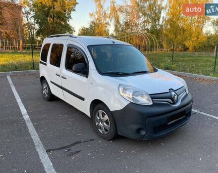 Белый Рено Кенгу, объемом двигателя 1.5 л и пробегом 194 тыс. км за 8900 $, фото 3 на Automoto.ua