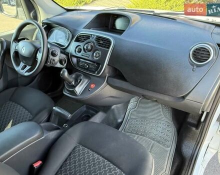 Белый Рено Кенгу, объемом двигателя 1.46 л и пробегом 230 тыс. км за 7300 $, фото 47 на Automoto.ua