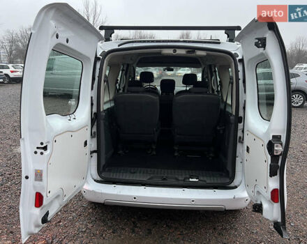 Білий Рено Кєнгу, об'ємом двигуна 1.46 л та пробігом 218 тис. км за 10500 $, фото 21 на Automoto.ua