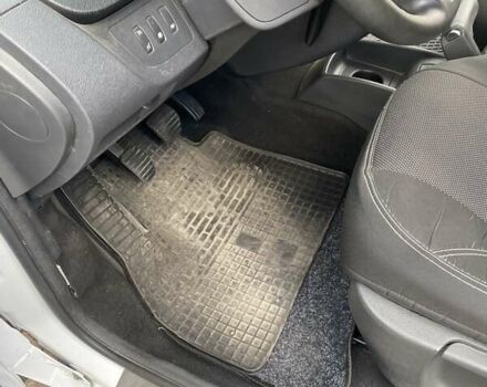 Білий Рено Кєнгу, об'ємом двигуна 1.46 л та пробігом 150 тис. км за 13500 $, фото 15 на Automoto.ua