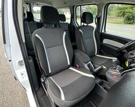 Белый Рено Кенгу, объемом двигателя 1.5 л и пробегом 227 тыс. км за 11700 $, фото 15 на Automoto.ua