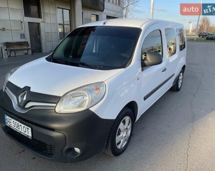 Белый Рено Кенгу, объемом двигателя 1.46 л и пробегом 330 тыс. км за 9500 $, фото 3 на Automoto.ua