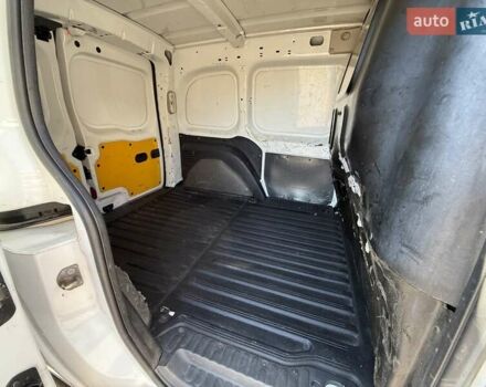 Белый Рено Кенгу, объемом двигателя 1.46 л и пробегом 230 тыс. км за 7300 $, фото 53 на Automoto.ua