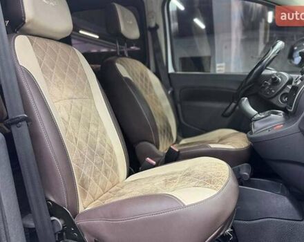 Белый Рено Кенгу, объемом двигателя 1.46 л и пробегом 248 тыс. км за 10200 $, фото 13 на Automoto.ua