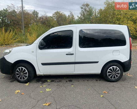 Рено Кєнгу 2015 у Новой Одессе на Automoto.ua Білий Рено Кєнгу, об'ємом двигуна 1.5 л та пробігом 250 тис. км за 8000 $, фото 3 на Automoto.ua