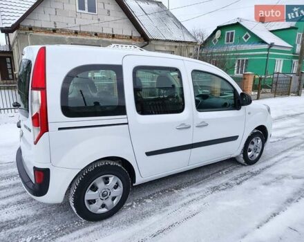 Белый Рено Кенгу, объемом двигателя 1.5 л и пробегом 283 тыс. км за 9500 $, фото 4 на Automoto.ua