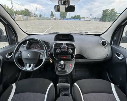 Белый Рено Кенгу, объемом двигателя 1.5 л и пробегом 227 тыс. км за 11700 $, фото 20 на Automoto.ua