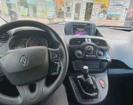 Белый Рено Кенгу, объемом двигателя 1.46 л и пробегом 347 тыс. км за 5500 $, фото 18 на Automoto.ua