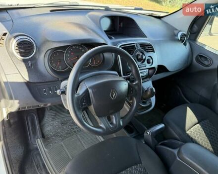 Белый Рено Кенгу, объемом двигателя 1.46 л и пробегом 230 тыс. км за 7300 $, фото 40 на Automoto.ua