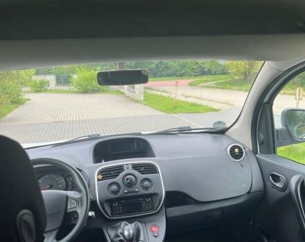 Белый Рено Кенгу, объемом двигателя 0 л и пробегом 219 тыс. км за 7200 $, фото 20 на Automoto.ua
