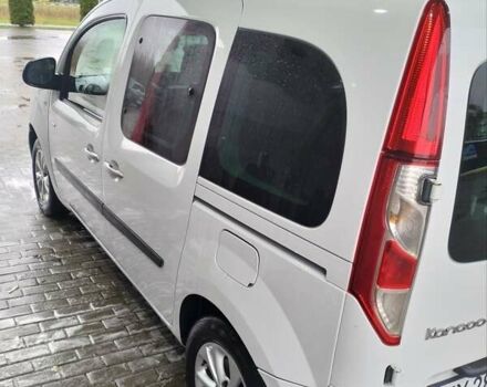 Белый Рено Кенгу, объемом двигателя 1.5 л и пробегом 244 тыс. км за 11200 $, фото 6 на Automoto.ua