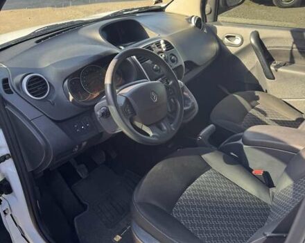 Белый Рено Кенгу, объемом двигателя 1.5 л и пробегом 346 тыс. км за 9500 $, фото 8 на Automoto.ua