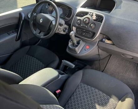 Белый Рено Кенгу, объемом двигателя 1.5 л и пробегом 346 тыс. км за 9500 $, фото 9 на Automoto.ua