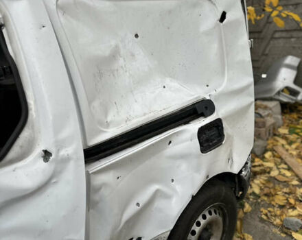 Белый Рено Кенгу, объемом двигателя 1.46 л и пробегом 196 тыс. км за 2800 $, фото 6 на Automoto.ua