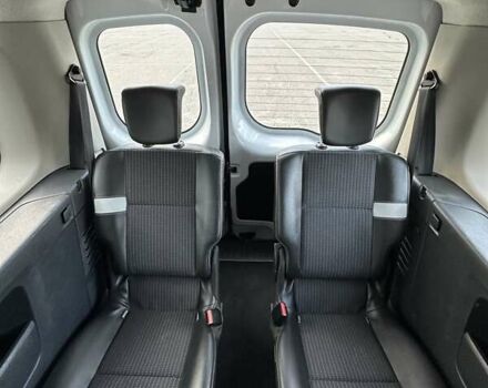 Белый Рено Кенгу, объемом двигателя 1.5 л и пробегом 227 тыс. км за 11700 $, фото 17 на Automoto.ua