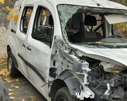 Белый Рено Кенгу, объемом двигателя 1.46 л и пробегом 196 тыс. км за 2800 $, фото 1 на Automoto.ua