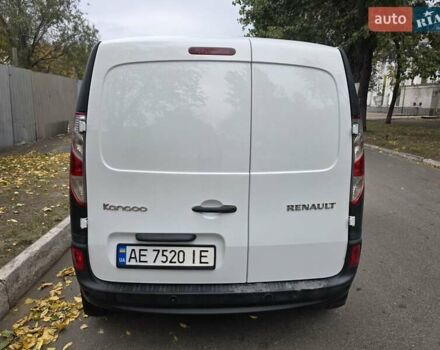 Белый Рено Кенгу, объемом двигателя 1.5 л и пробегом 207 тыс. км за 8800 $, фото 6 на Automoto.ua
