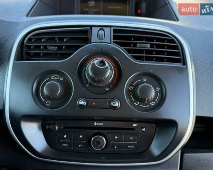 Белый Рено Кенгу, объемом двигателя 1.46 л и пробегом 230 тыс. км за 7300 $, фото 50 на Automoto.ua