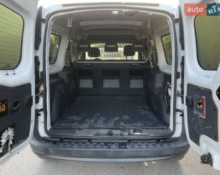 Белый Рено Кенгу, объемом двигателя 1.46 л и пробегом 330 тыс. км за 9500 $, фото 10 на Automoto.ua