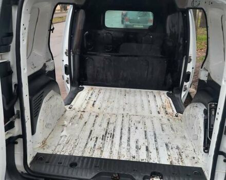 Білий Рено Кєнгу, об'ємом двигуна 1.5 л та пробігом 184 тис. км за 8200 $, фото 4 на Automoto.ua