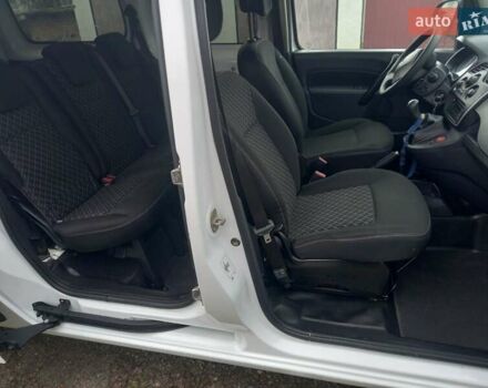 Белый Рено Кенгу, объемом двигателя 1.5 л и пробегом 71 тыс. км за 10850 $, фото 17 на Automoto.ua