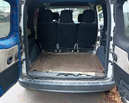 Білий Рено Кєнгу, об'ємом двигуна 1.46 л та пробігом 215 тис. км за 10000 $, фото 4 на Automoto.ua