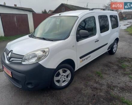 Белый Рено Кенгу, объемом двигателя 1.5 л и пробегом 70 тыс. км за 10650 $, фото 1 на Automoto.ua